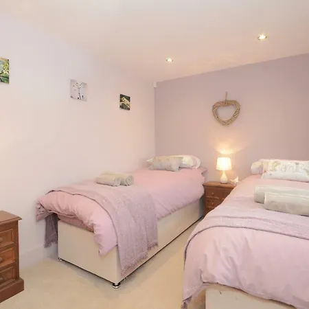 The Piglets Villa York Exterior photo